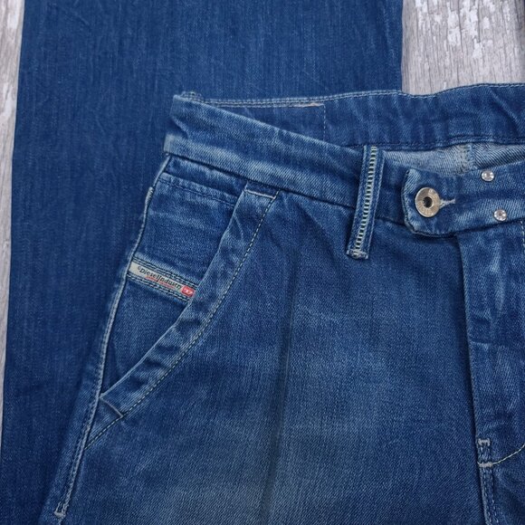 Diesel Jeans Womens 26x34 Flairlegg Mid Rise Wide Boot Flare Blue Denim Pants - Picture 5 of 10